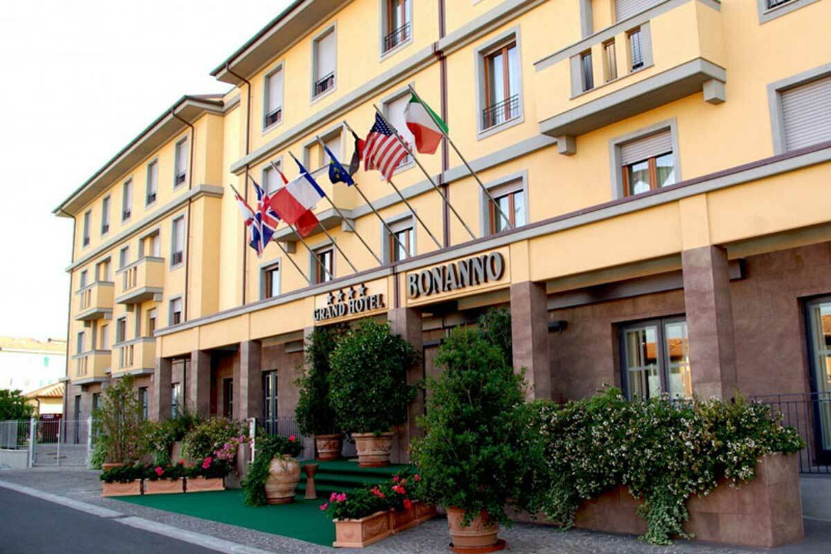 Grand Hotel Bonanno Pisa Exterior foto